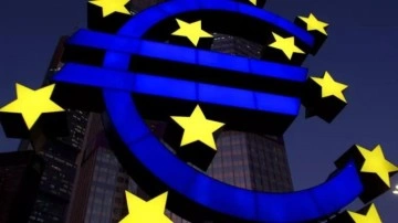 Euro Bölgesi ekonomisi beklentileri aştı