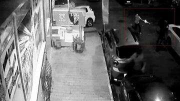 Eyüpsultan’da sokak ortasında kanlı infaz! 20 yaşındaki genci böyle öldürmüş