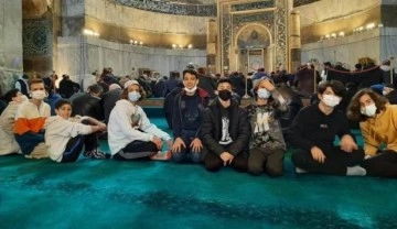 Ey&uuml;p'te sabah, Ayasofya'da Cuma namazı kılmak i&ccedil;in 650 kilometre yol gittiler