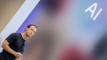 Facebook ve Instagram g&ouml;nderilerini kullandılar: Meta'dan yeni yapay zeka itirafı!
