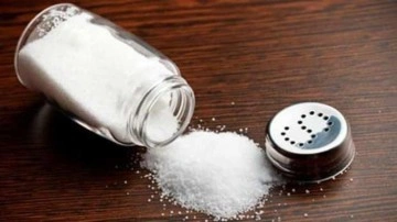 Fazla tuz t&uuml;ketiminin zararları! G&uuml;nde t&uuml;ketilmesi gereken tuz oranı...