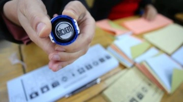 Fehmi Koru'dan bomba erken se&ccedil;im iddiası! Erken hatta baskın se&ccedil;ime hazırlık yapılıyor