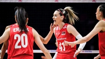 Filenin Sultanları Çin'i bozguna uğrattı: 4'te 4'le başladılar