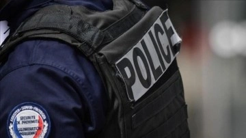 Fransa'da korku dolu anlar! Araç kalabalığa daldı: Çok sayıda yaralı var