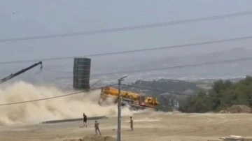 Freni patlayan vinç uçuruma yuvarlandı; 2 ağır yaralı