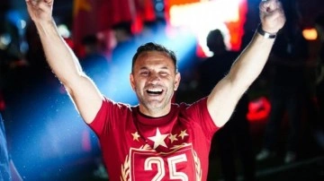 Galatasaray 5 yıldızı formasını satışa sundu! İşte Aslan'ın yeni logosu
