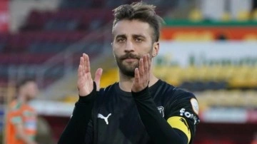 Galatasaray ile Şampiyonlar Ligi'nde oynuyordu: 2. Lig ekibiyle anlaştı