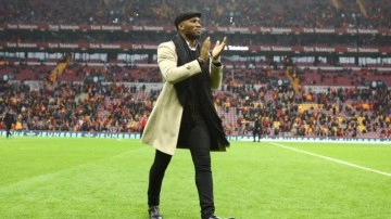 Galatasaray 'kule' gibi stoperi alıyor: Drogba araya girdi, bir sözü yetti