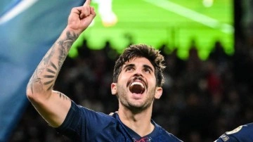 Galatasaray Şampiyonlar Ligi kupalı 21'lik stoperin peşinde