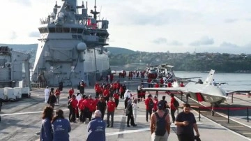 Geçit törenini NSosyal'den paylaşanlar hediye kazanacak