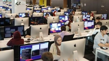 Geleceğin yazılımcıları 42 Türkiye’de yetişiyor!