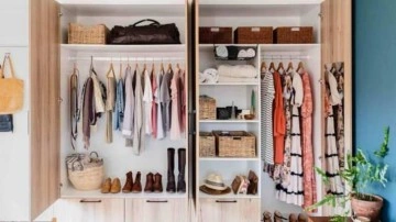 Giysi dolaplarında k&ouml;t&uuml; koku nasıl &ouml;nlenir?