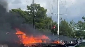 Göcek'te tekne alevlere teslim oldu