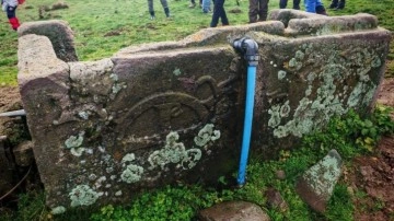 Görenler şaşkına döndü! Su oluğu diye kullanılıyordu...