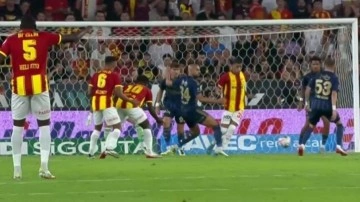 Göztepe penaltı bekledi: Tartışmalı pozisyonda devam kararı