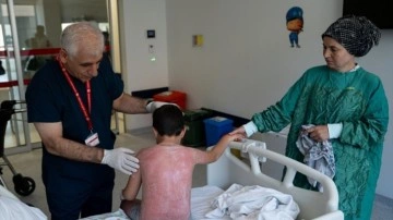 Güneşin altında 4 saat kalan çocuk, ikinci derece yanık oldu