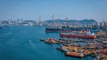 Güney Kore, Kuzey Kore gemisine ateş açtı