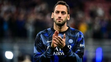 Hakan Çalhanoğlu, Galatasaray için gemileri yaktı: Maaşımı kendi belirlesin