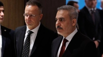 Hakan Fidan Macar mevkidaşı ile bir araya geldi! İstanbul'da üst düzey toplantı