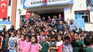 Halalbooking'den deprem bölgesi Kahramanmaraş'a okul hediyesi