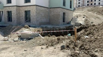 Hatay'da atık su alt yapı çalışmaları sırasında göçük: 2 işçi öldü
