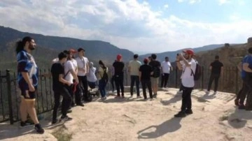 HAVELSAN m&uuml;hendisleri Akdeniz kanyonlarını aratmayan Botan Vadisini gezdi