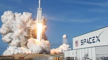 Hen&uuml;z 14 yaşında... SpaceX'te işe başlayacak!