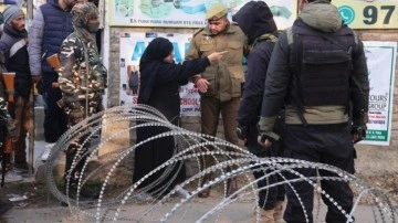 Hindistan'da karakolda patlama: 9 ölü, 32 yaralı