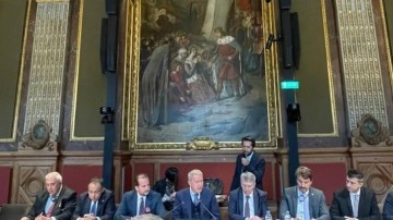 Hulusi Akar'dan Fransa'da kritik temas! İlk açıklama!