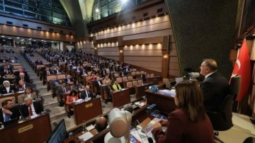 İBB'de kentsel dönüşüm rafa kaldırıldı: 2025 bütçesinin yarısından fazlası konsere ayrıldı