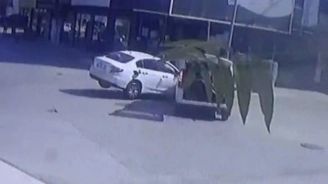 İnegöl’de 2 aracın çarpıştığı kaza anı kamerada: 1 yaralı