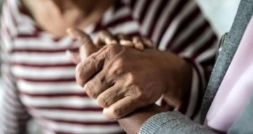 İngiltere'de yapılan bir araştırmaya g&ouml;re s?iyahlarda demans riski daha y&uuml;ksek