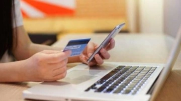 İnternette vakit ge&ccedil;irilen ortalama s&uuml;re bu yıl da arttı