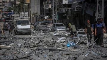 İşgalci İsrail'in katliamı bitmiyor! Çok sayıda şehit var