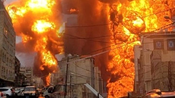 İsrail, Yemen'de kritik bölgeyi vurdu! Sana karanlığa gömüldü! Husilerden açıklama