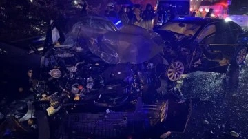 İstanbul'da 5 araç birbirine girdi: Yaralılar var