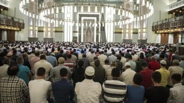 İstanbul'da öğrencilere Cuma Namazı müjdesi