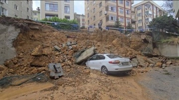 İstanbul’da yağış bilançosu: Maltepe'de duvar, Şişli’de yol, Beşiktaş'ta merdiven çöktü