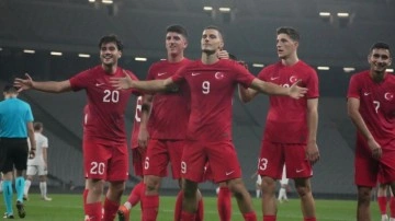 İstanbul'un göbeğinde 'bedava' milli maç: Saat 8'de başlıyor