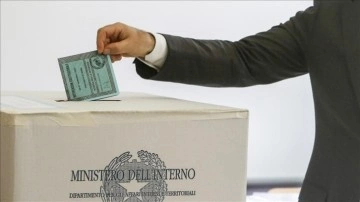 İtalya'da referandum! Halk sandık başında