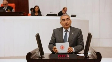 İYİ Parti'de kafalar karışık! Ankara Milletvekili &ouml;nce istifa etti sonra istifasını geri &ccedil;ekti