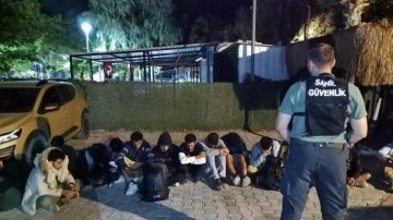 İzmir'de 14 düzensiz göçmen yakalandı
