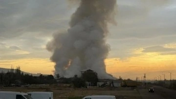 İzmir'de çöp aktarma noktasında yangın