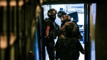 İzmir'de nefes kesen FETÖ operasyonu!