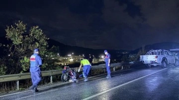 İzmir'de pikap ile elektrikli bisiklet çarpıştı! 1 ölü, 1 ağır yaralı