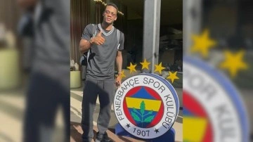 Jhon Duran, Portekiz kampına katıldı