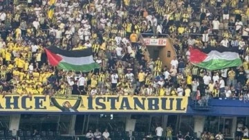 Kadıköy'de unutulmaz an: Fenerbahçe taraftarı Filistin'i unutmadı