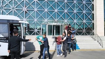 Kadın tesettür giyim satma bahanesiyle dolandırıcılık yapan çete çökertildi