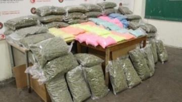 Kapıkule'de, TIR'da 240 kilo uyuşturucu ele ge&ccedil;irildi