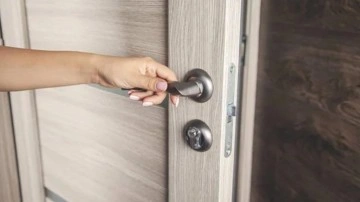 Kapısında o işaretlerden olanlar yandı! Yeni tuzak ağızları açık bıraktırdı